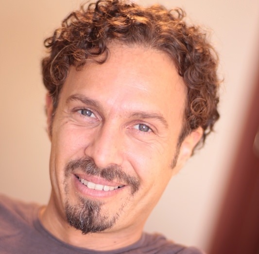 Tv e amore per il teatro: intervista all’attore Fabrizio Coniglio