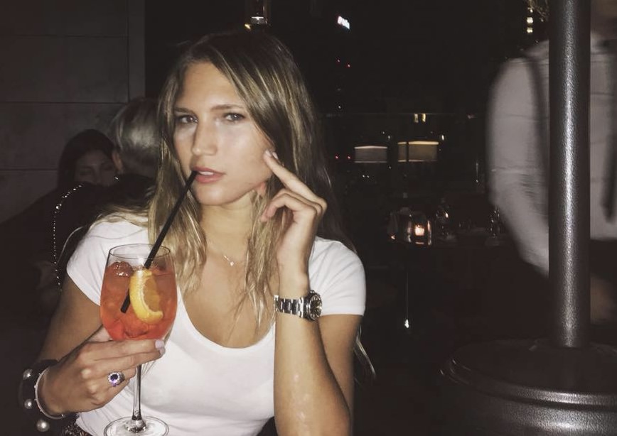 Infiammare i salotti televisivi con “Sacro maschio”. Intervista ad Alessandra Cantini