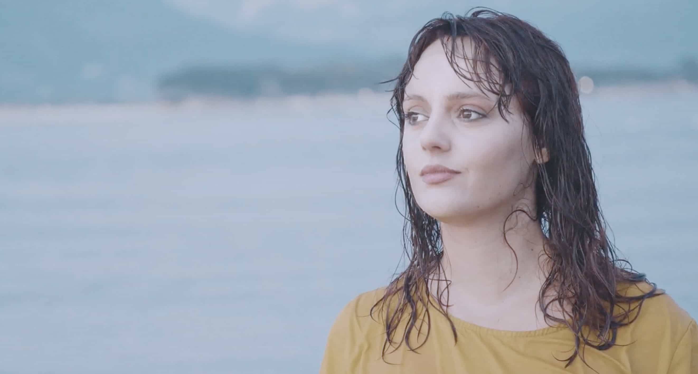 “Yellow Led”, il nuovo singolo di ‘Emilya ndMe’