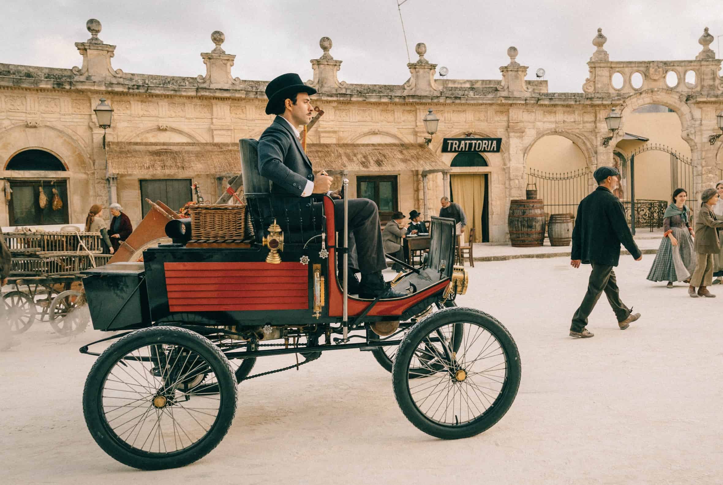 “La concessione del telefono” di Andrea Camilleri su Rai1