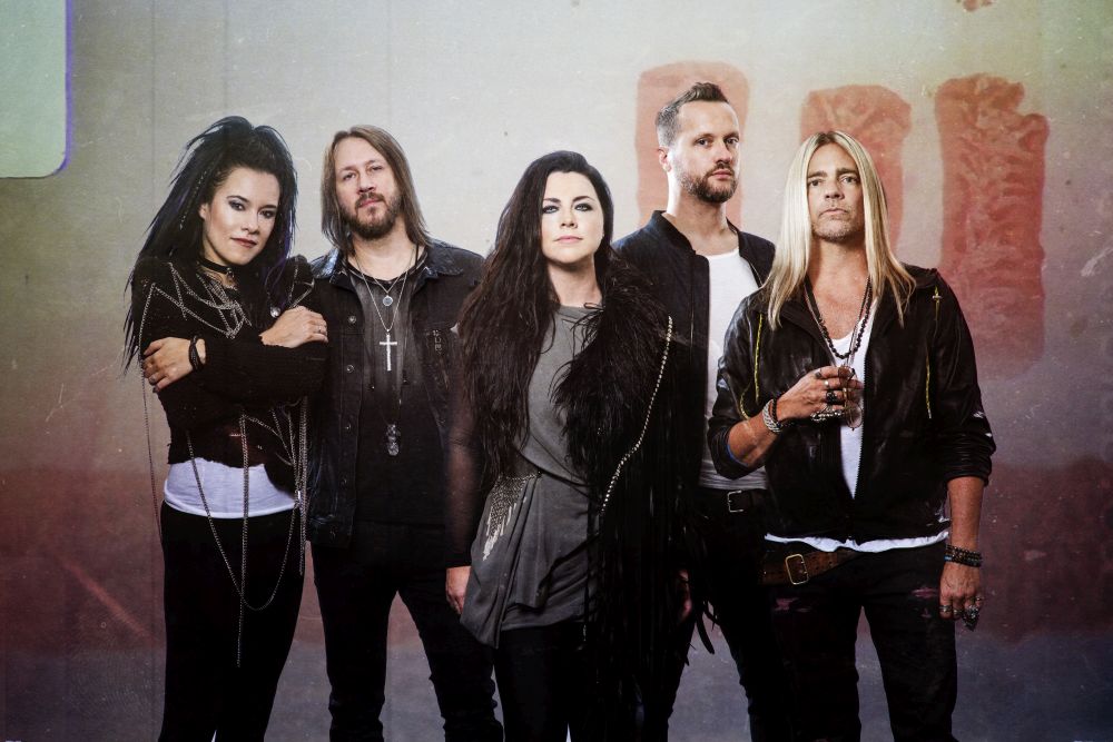 IL GRANDE RITORNO DEGLI EVANESCENCE CON “WASTED ON YOU”
