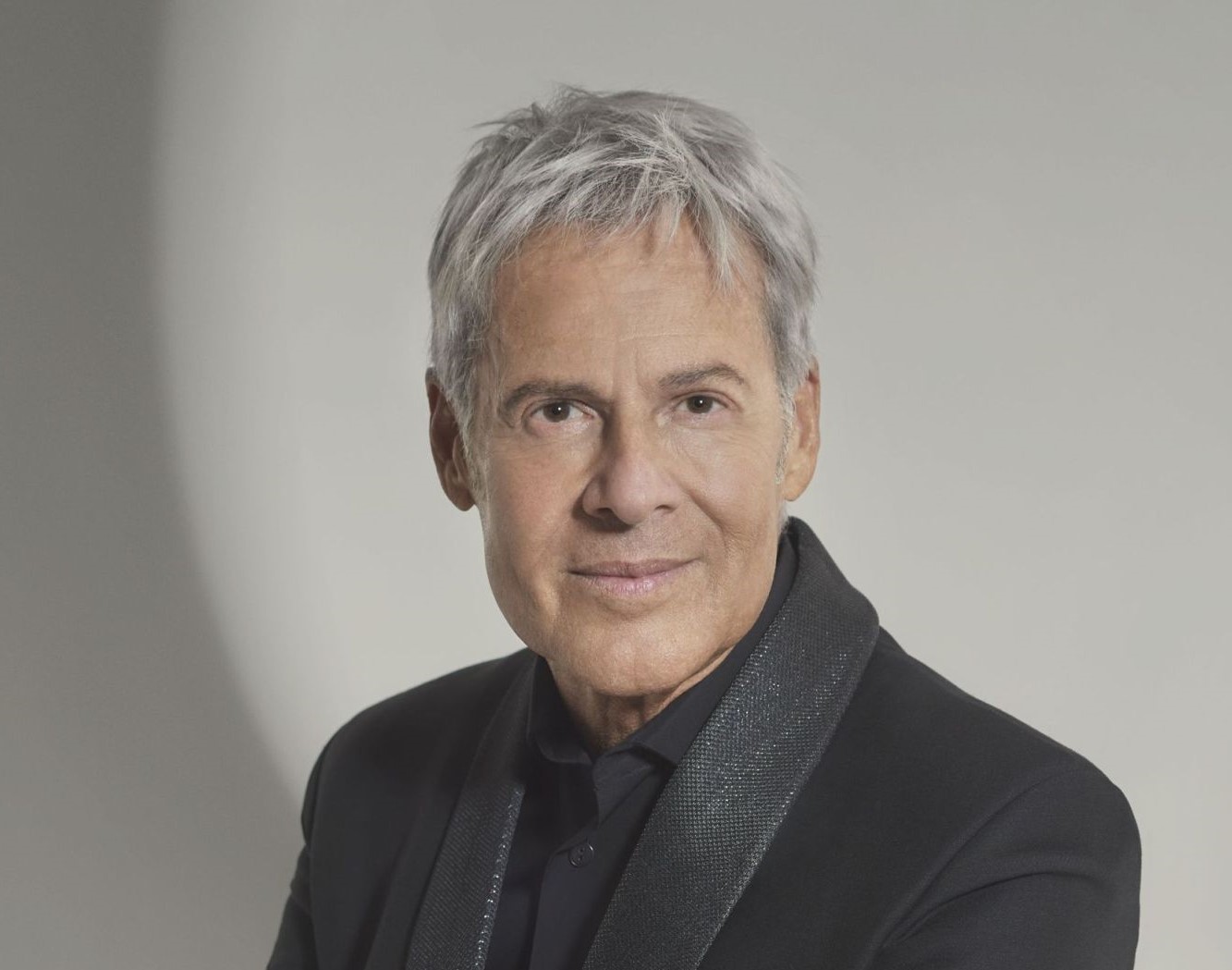 CLAUDIO BAGLIONI, CONCERTI RINVIATI AL 2021