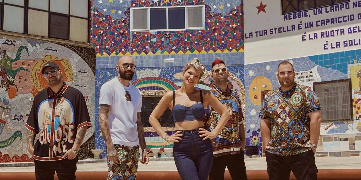 Tormentoni d’estate, “Karaoke” dei Boomdabash e di Alessandra Amoroso è il brano più trasmesso in radio