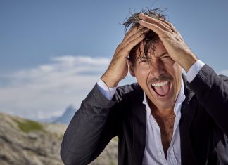 FRANCESCO GABBANI, canta Spazio Tempo in “Un professore” su Rai1 . “Sono un sorriso e una lacrima. Esisto se sono tutto questo”