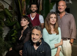 VICINI DI CASA dal 1 dicembre al cinema Vicini di casa