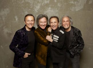 I POOH, la band che ha fatto la storia … POOH_17529 LIV-2 copia_ph Cosimo Buccolieri_b